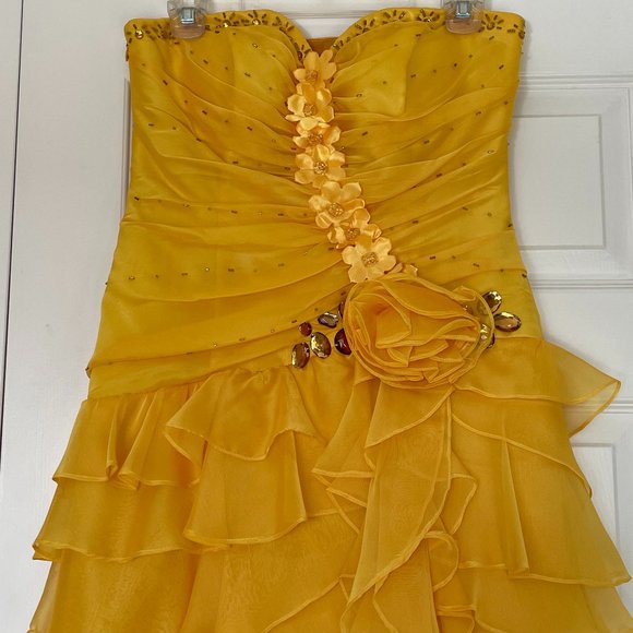 Elegant Yellow Ruffled Prom Dress - Picture 5 of 12